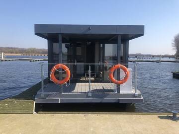 Фото номера Плавучий дом-лодка Morgan III Апартаменты Houseboat Porta Mare г. Камень-Поморски 3